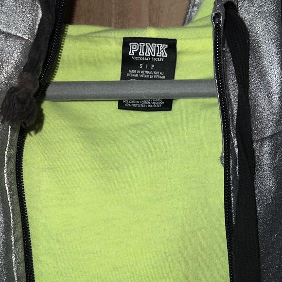 PINK Victoria's Secret Rare Metallic Silver Graphic
Hooded Zip Jacket - Picture 4 of 4